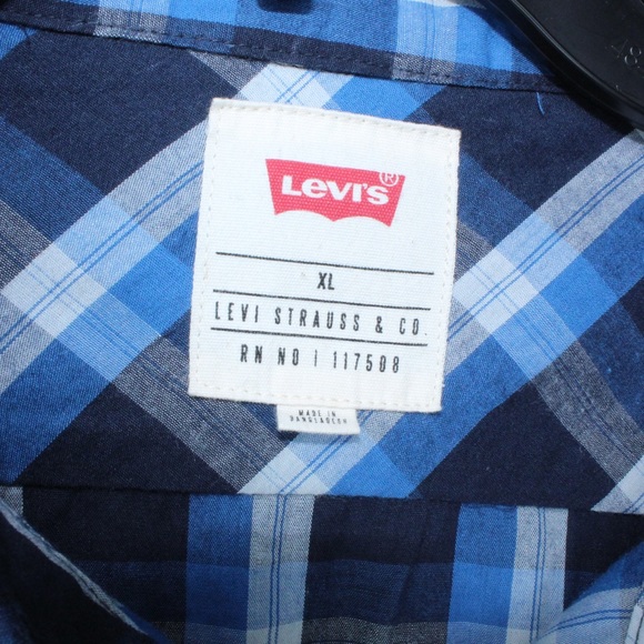 LEVI’S DRESS SHIRT PLAID STYLE - Picture 4 of 4
